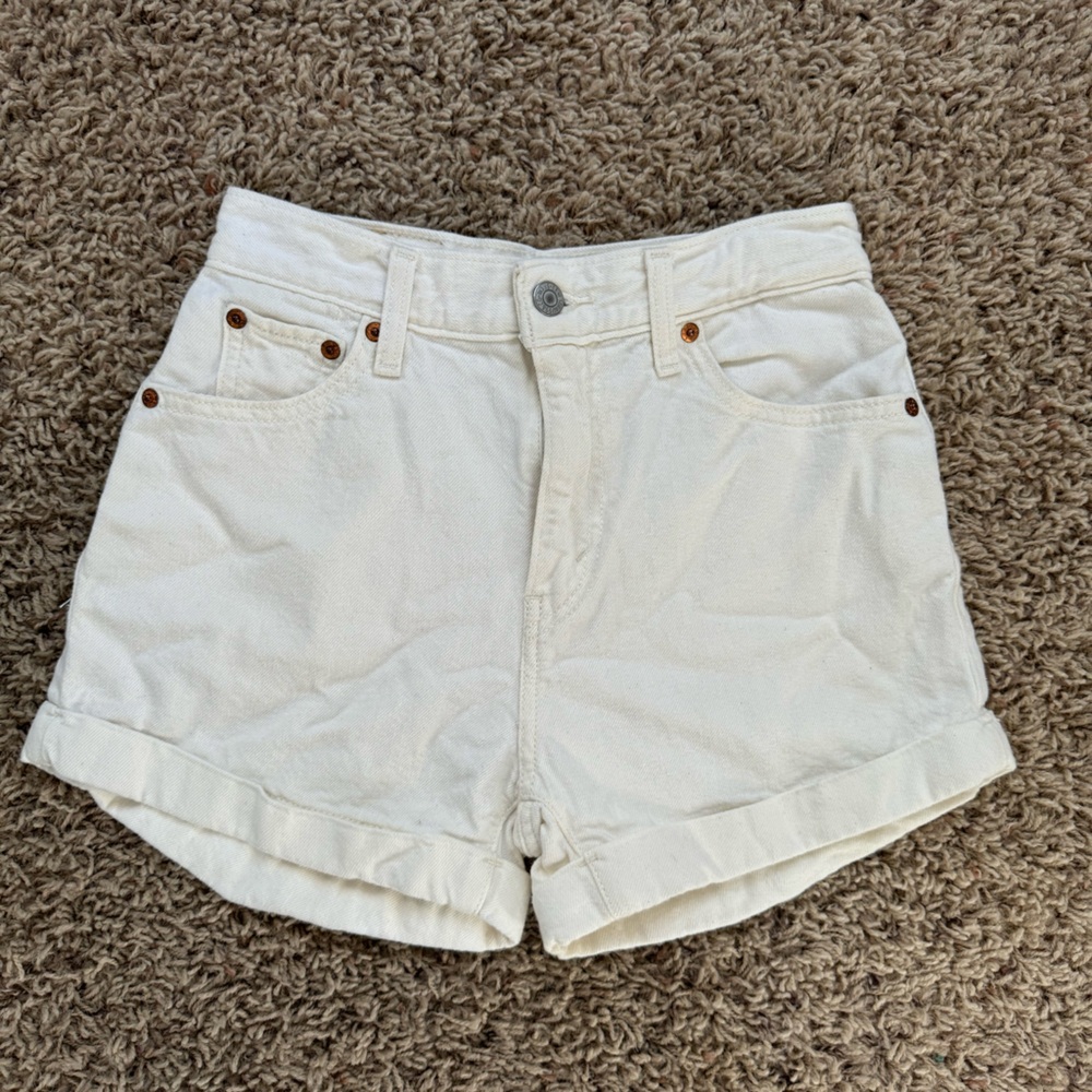 Levis a line mom shorts